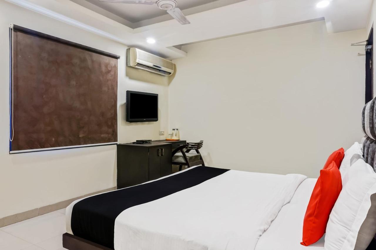 Capital O 29088 Hotel Jeyan Inn Delhi  Bagian luar foto